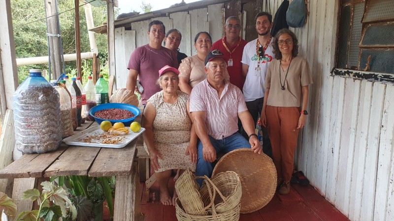 Equipes da SDR e Emater/RS-Ascar tamb&eacute;m visitaram produtores ind&iacute;genas fornecedores do PAA